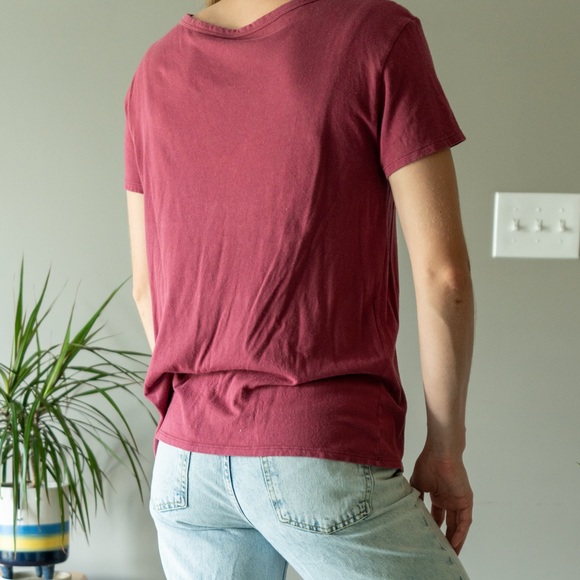 American Eagle basic tee - Picture 2 of 3
